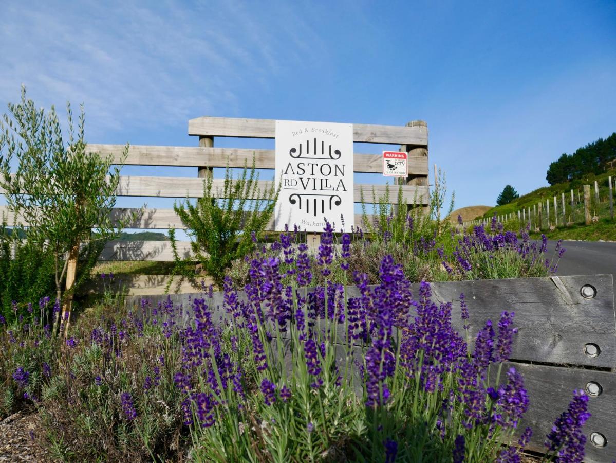 Aston Road Villa Bed & Breakfast Waikanae Exterior photo